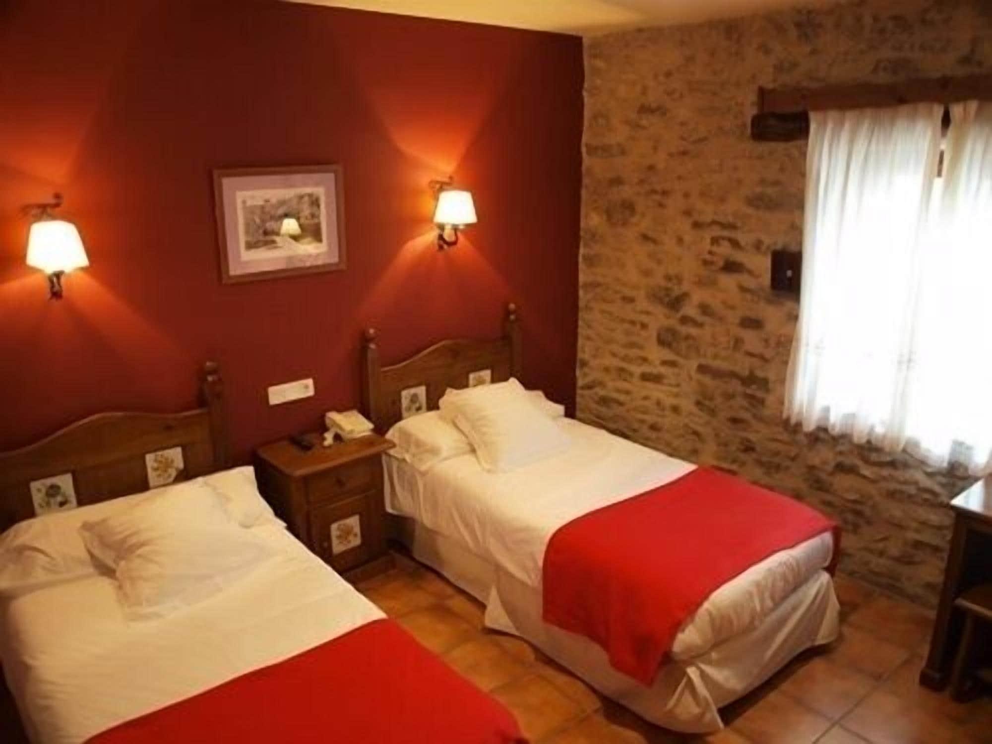 Hotel La Vega Alcalá de la Selva Kültér fotó